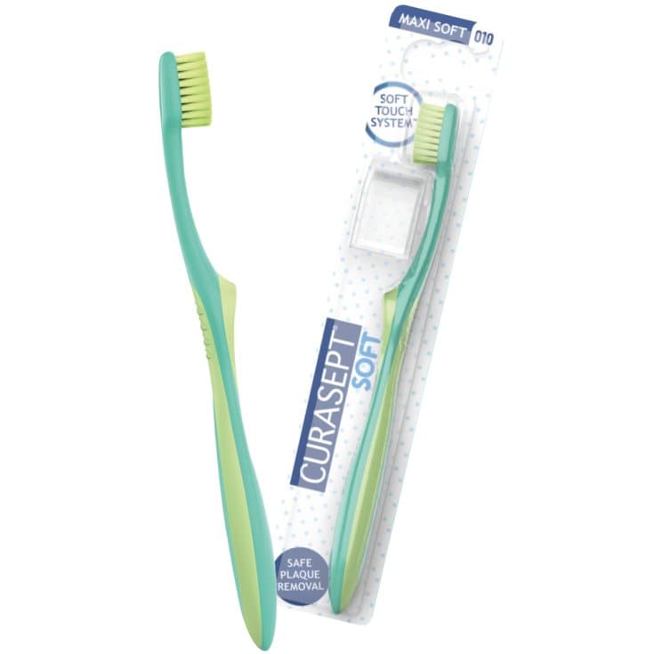Curasept Spazzolino Maxi Soft 010